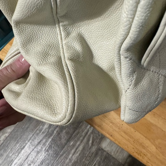 Chanel Caviar Leather Pocket in the City Satchel - Picture 6 of 12